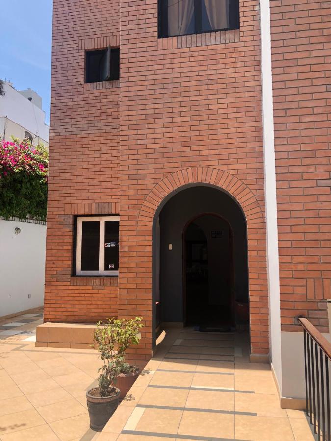 Qx Miraflores Vandrarhem Lima Exteriör bild
